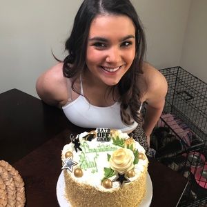 Meet your Posher, Haley